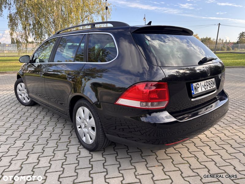 Volkswagen Golf 1.6 Comfortline - 16