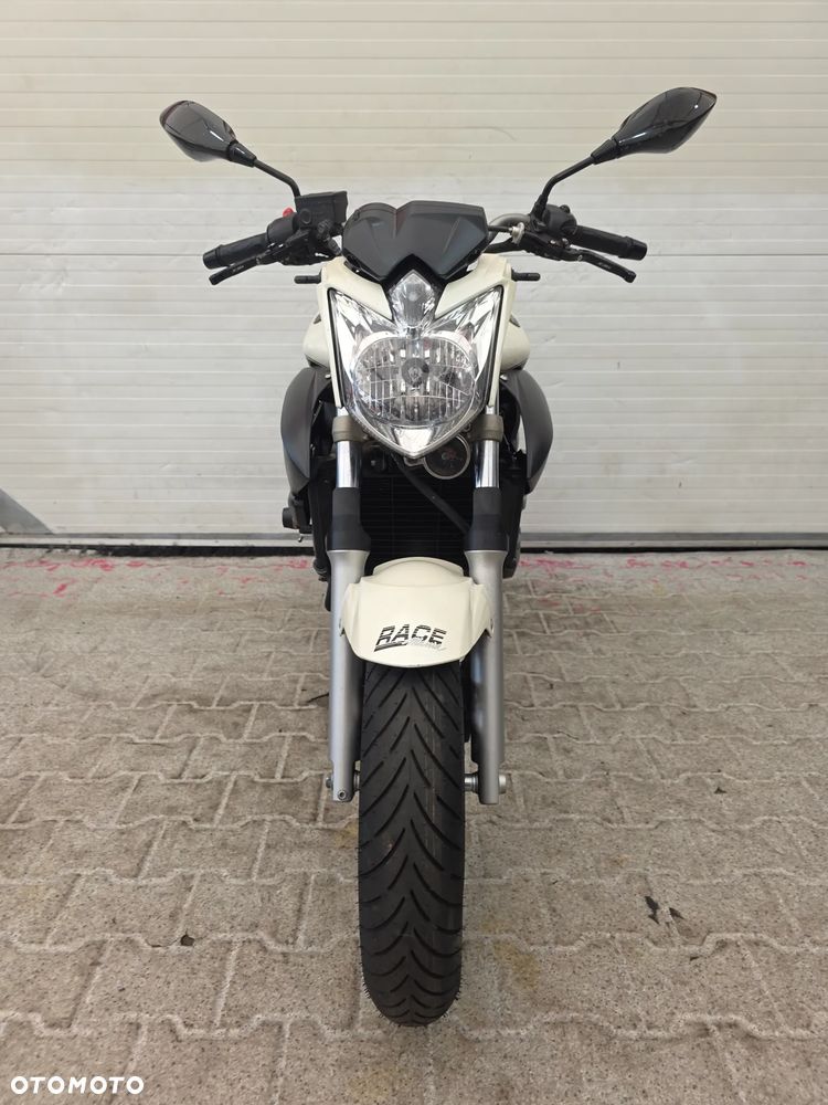 Yamaha XJ - 16