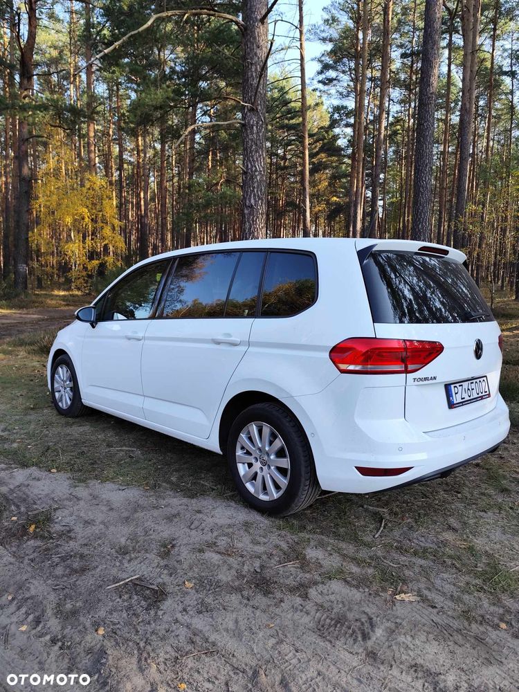 Volkswagen Touran - 3