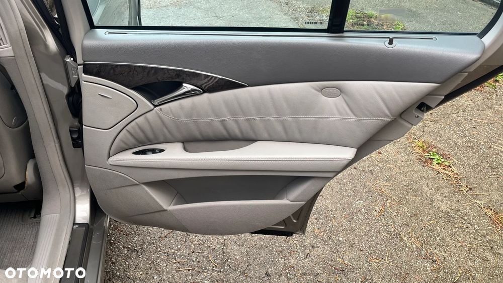 Mercedes-Benz Klasa E 320 CDI Avantgarde - 17