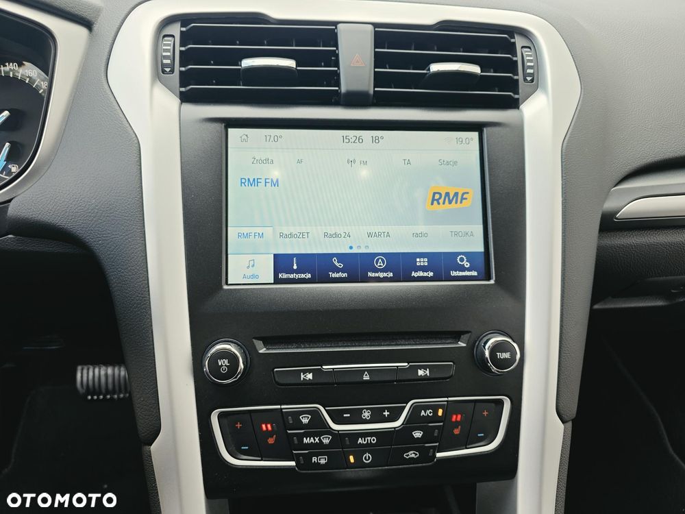Ford Mondeo 2.0 TDCi Trend PowerShift - 38