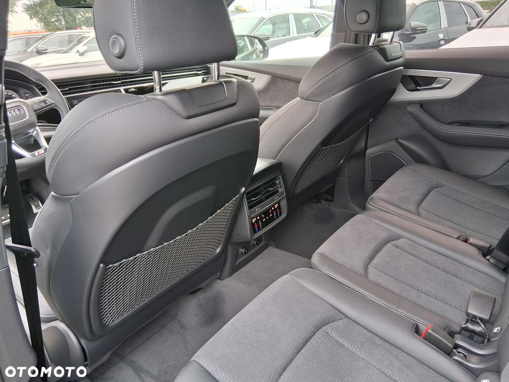 Audi Q7 50 TDI mHEV Quattro S Line Tiptr - 9