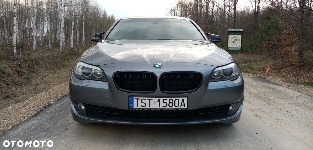 BMW Seria 5 525d xDrive Sport-Aut - 30