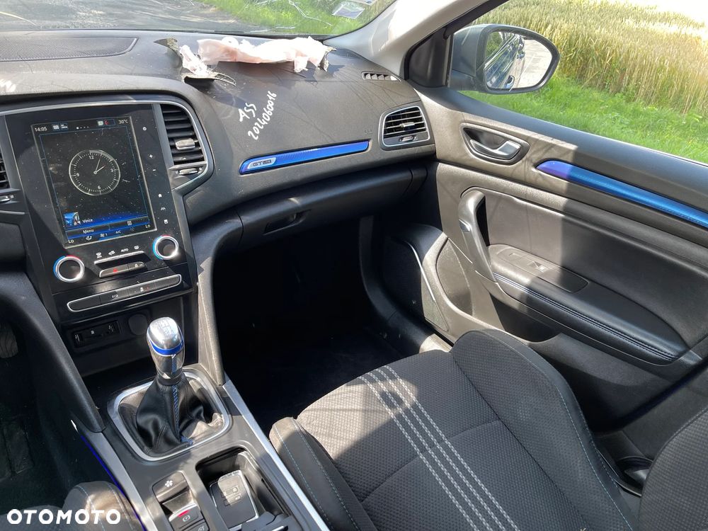 Renault Megane ENERGY TCe 130 GT LINE - 11
