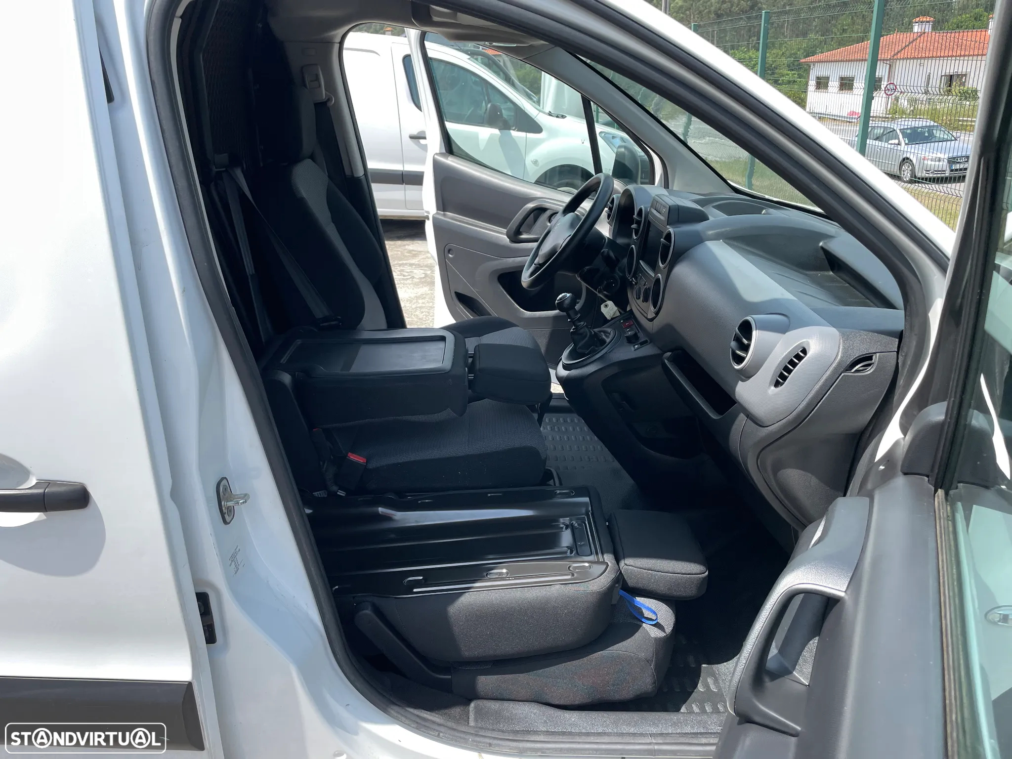 Peugeot Partner 1.6 HDI (120cv) IVA Dedutível - 18