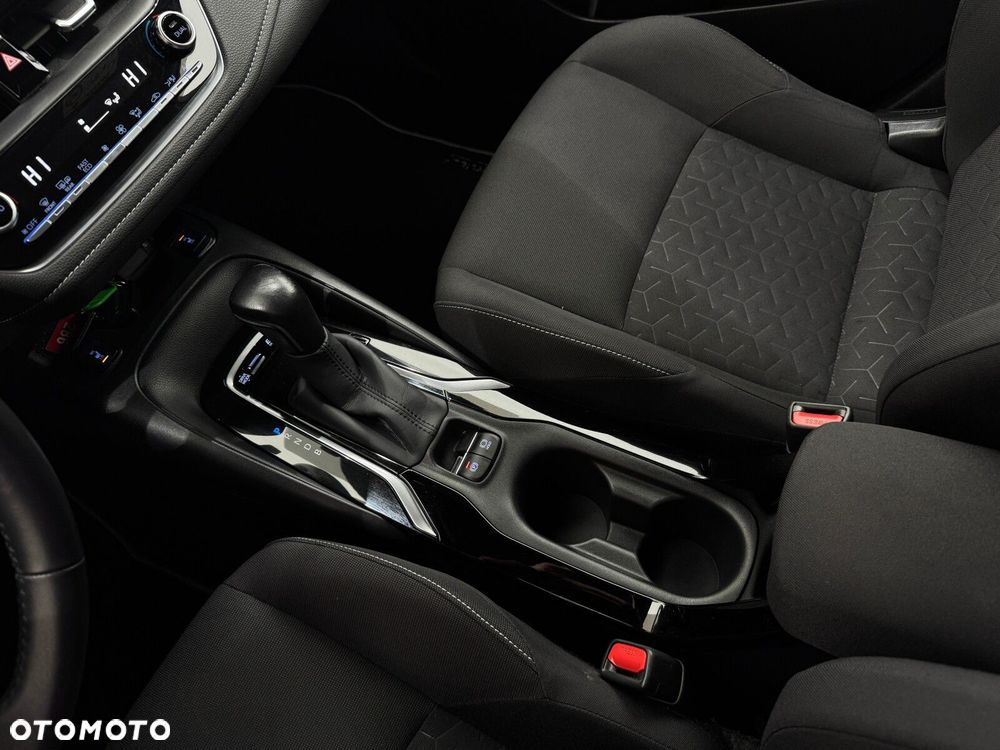 Toyota Corolla 1.8 Hybrid Comfort - 26