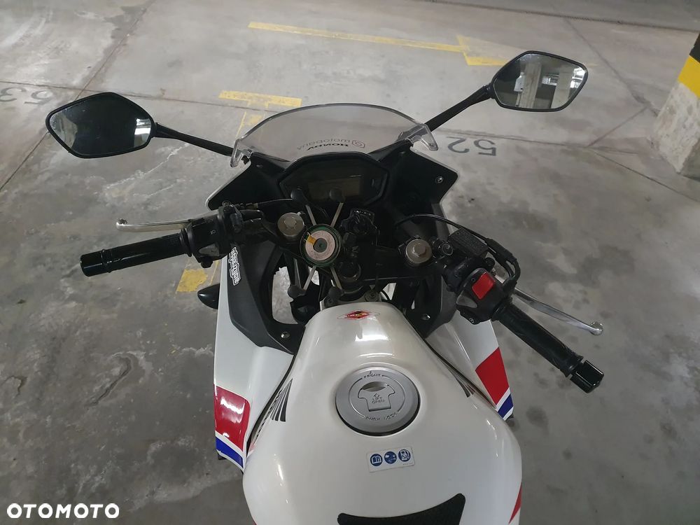 Honda CBR - 8