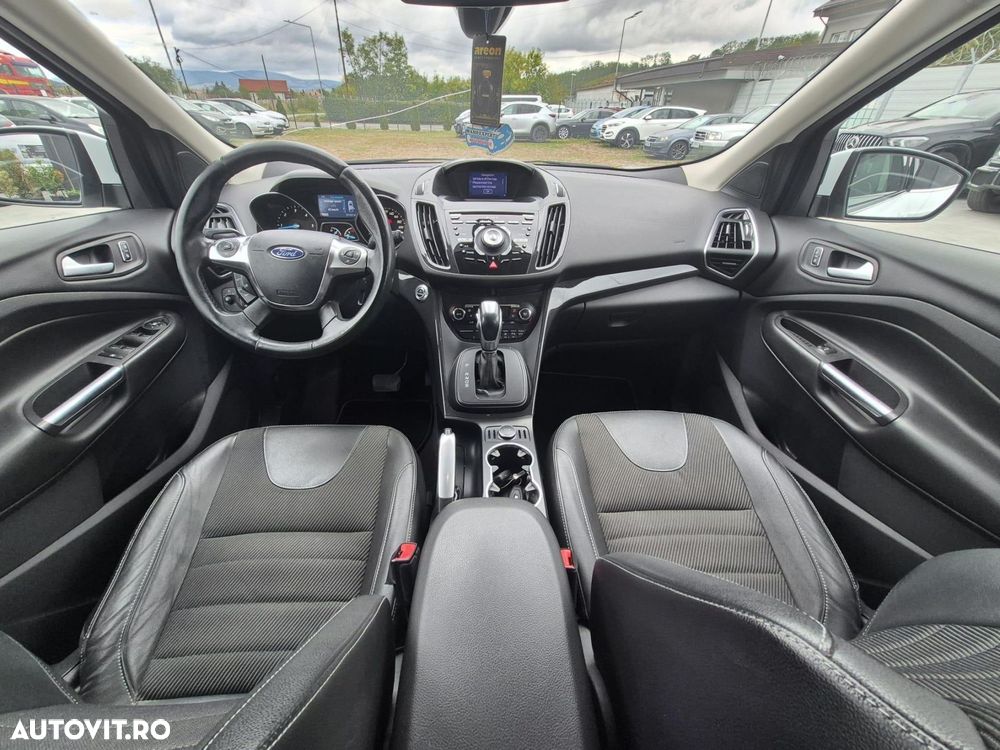 Ford Kuga - 12