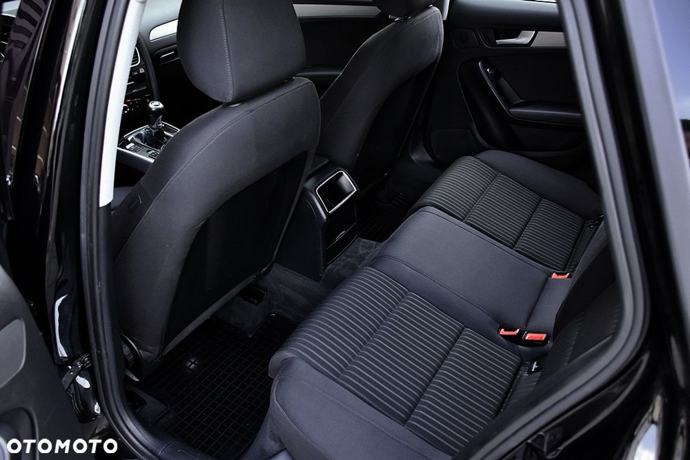 Audi A4 Avant 2.0 TDI DPF quattro Attraction - 37