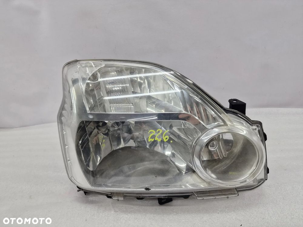 NISSAN X-TRAIL T31 07- PRAWA ZWYKŁA LAMPA PRZEDNIA PRZÓD , NR ICHIK0H1786 , NR AUKCJI LA226 - 1