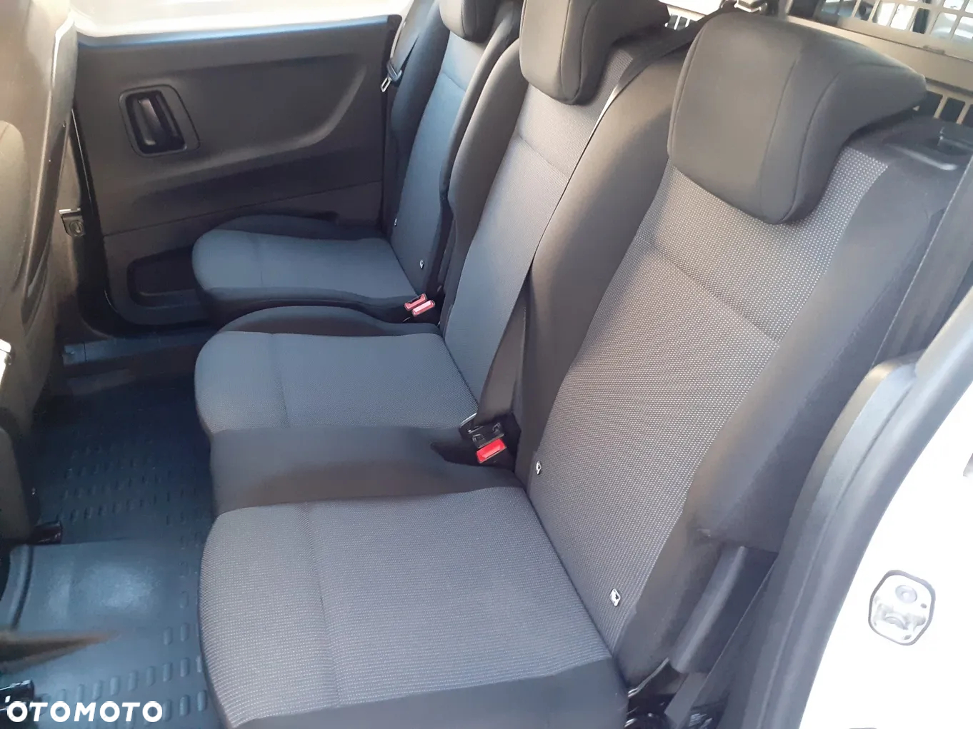 Toyota Proace City 1.5 D-4D Long 2,3t Active (bryg.) - 10