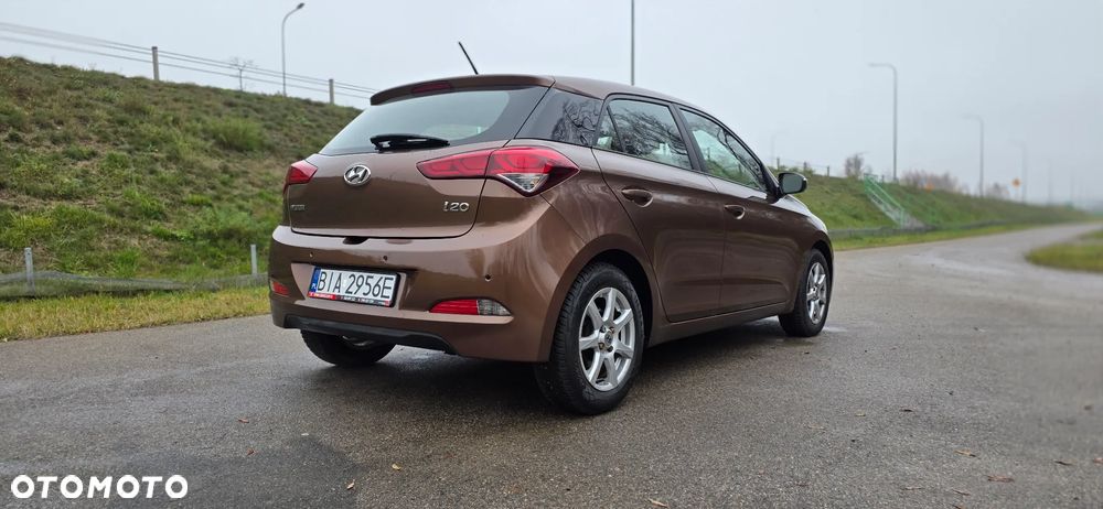 Hyundai i20 1.2 YES Silver - 9
