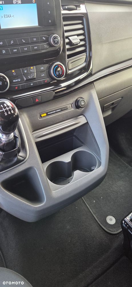 Ford Tourneo Custom 2.0 EcoBlue L1 Titanium - 30
