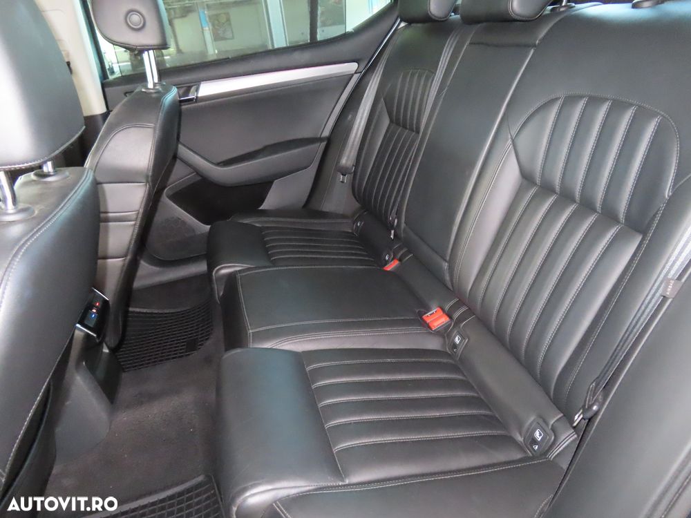 Skoda Superb 2.0 TDI 4X4 DSG Style - 13