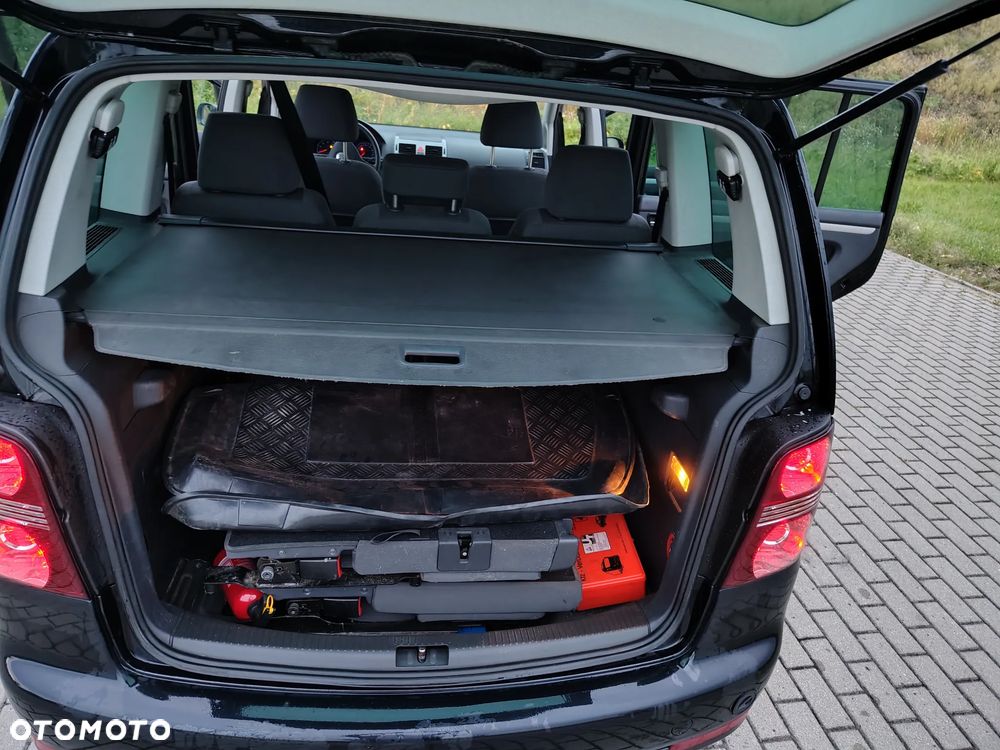Volkswagen Touran 1.6 Trendline - 9