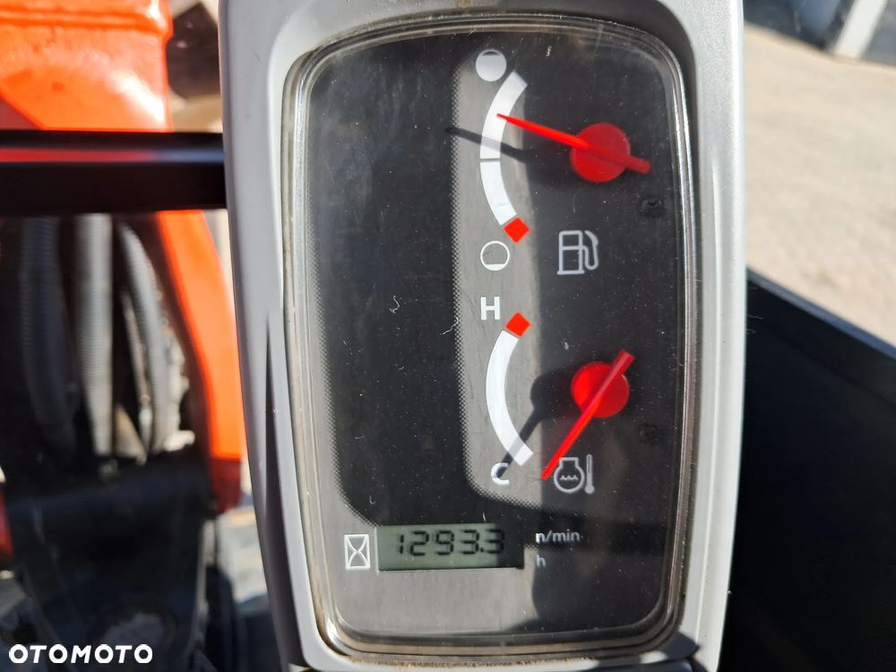 Kubota U27-4 WAGA 2700 kg 2.7t 1300 mth minikoparka * 2022 rok * 2 łyżki * lusterka * pełne oświetlenie jeden właściciel * zero obrys długie ramie szybkozłącze MS03 * hydrauliczna skarpówka * gąsienice 80% bez DPF Red Key * dodatkowe linie hydrauliczne jcb yanmar Cat takeuchi - 19