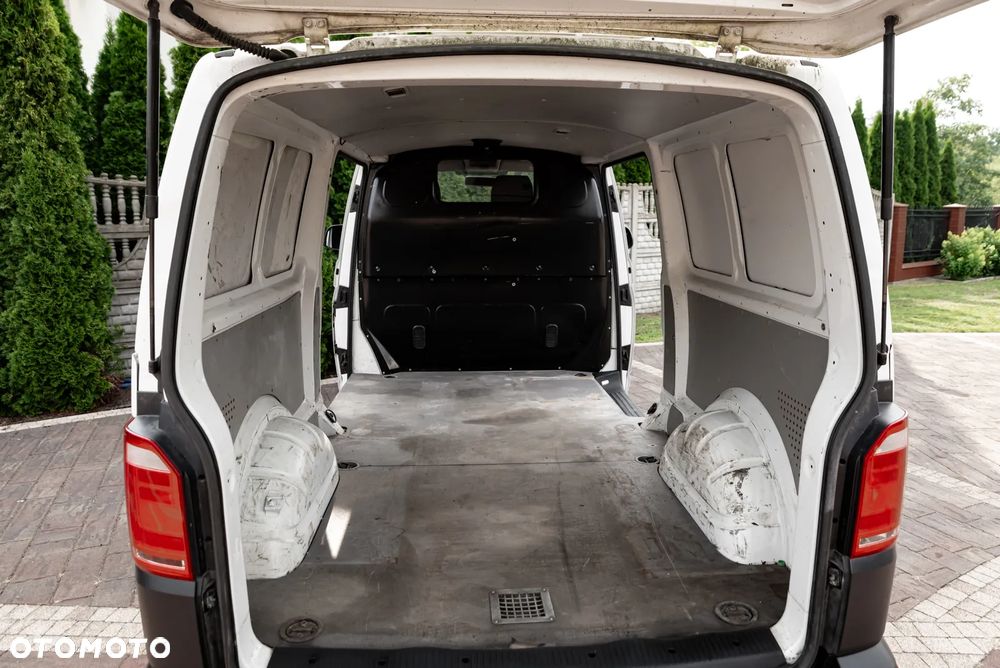 Volkswagen Transporter - 26
