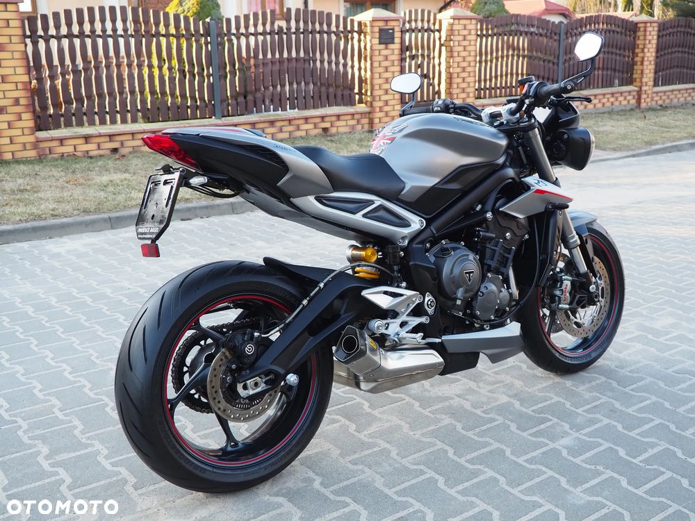 Triumph Street Triple - 3