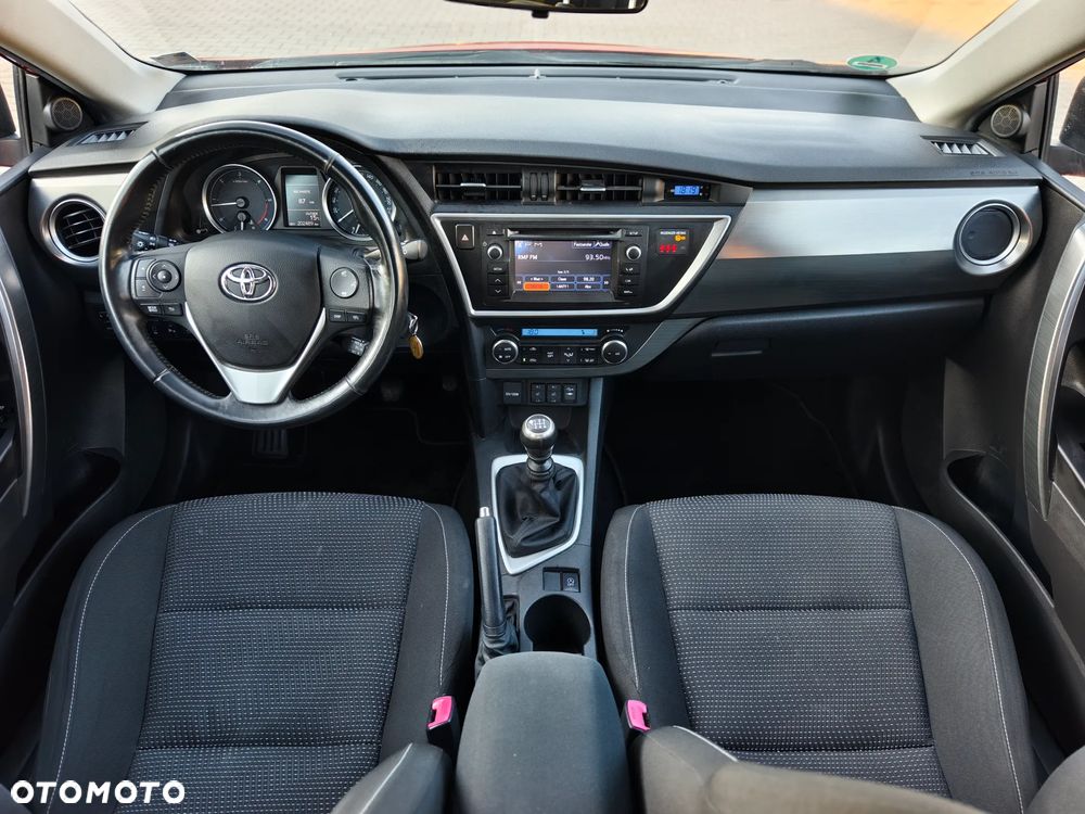 Toyota Auris 2.0 D-4D Executive - 8