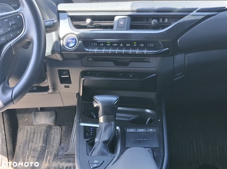 Lexus UX 250h Elegance AWD - 9