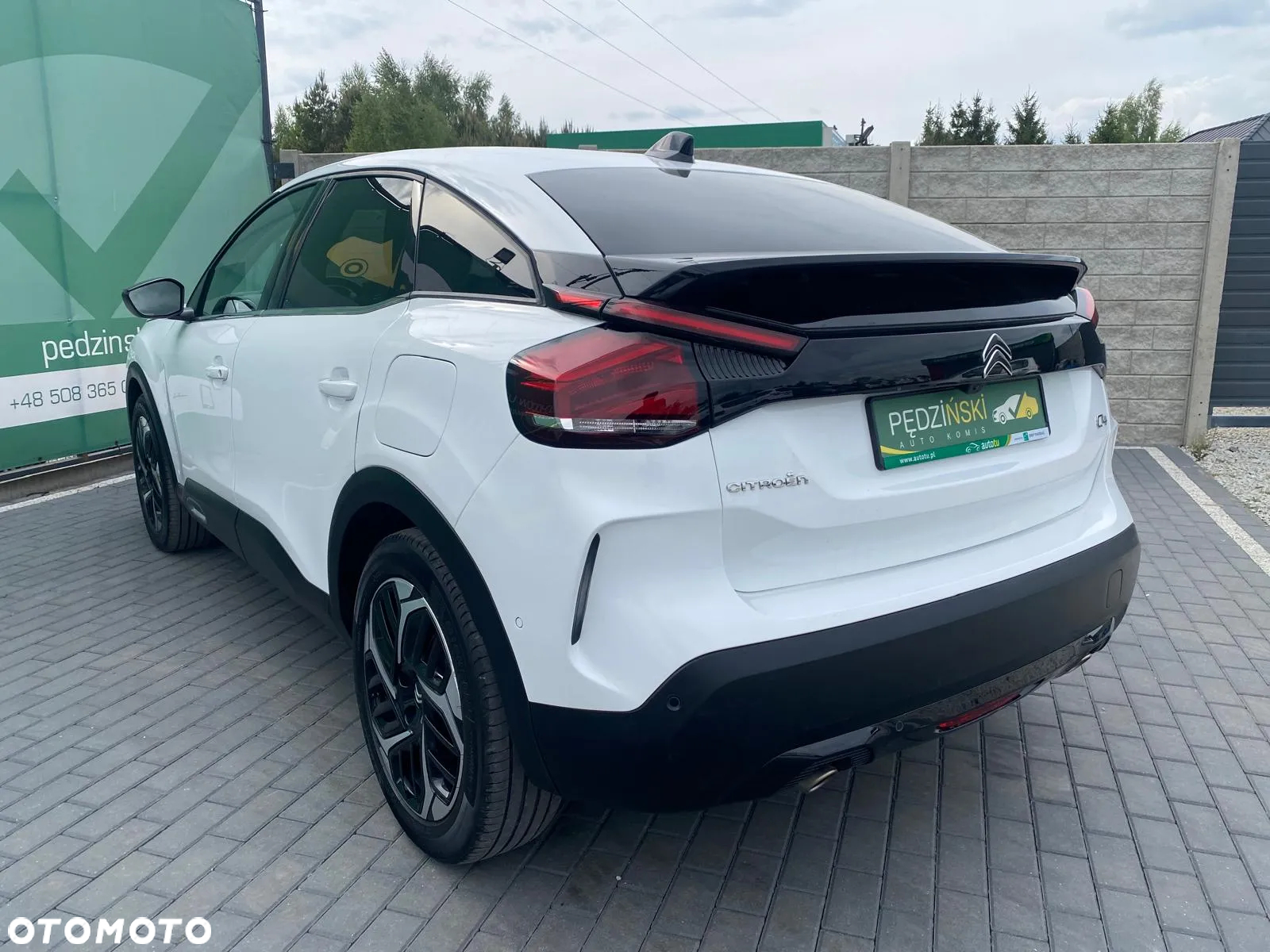 Citroën C4 PureTech 130 Stop&Start EAT8 SHINE - 4