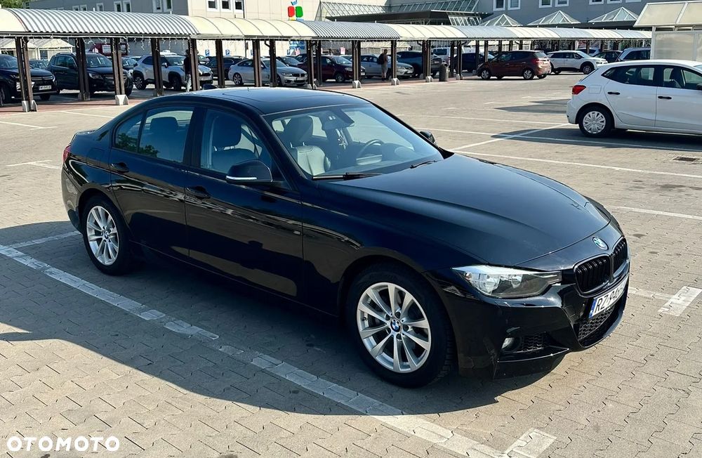 BMW Seria 3 320i xDrive Edition Luxury Line Purity - 3