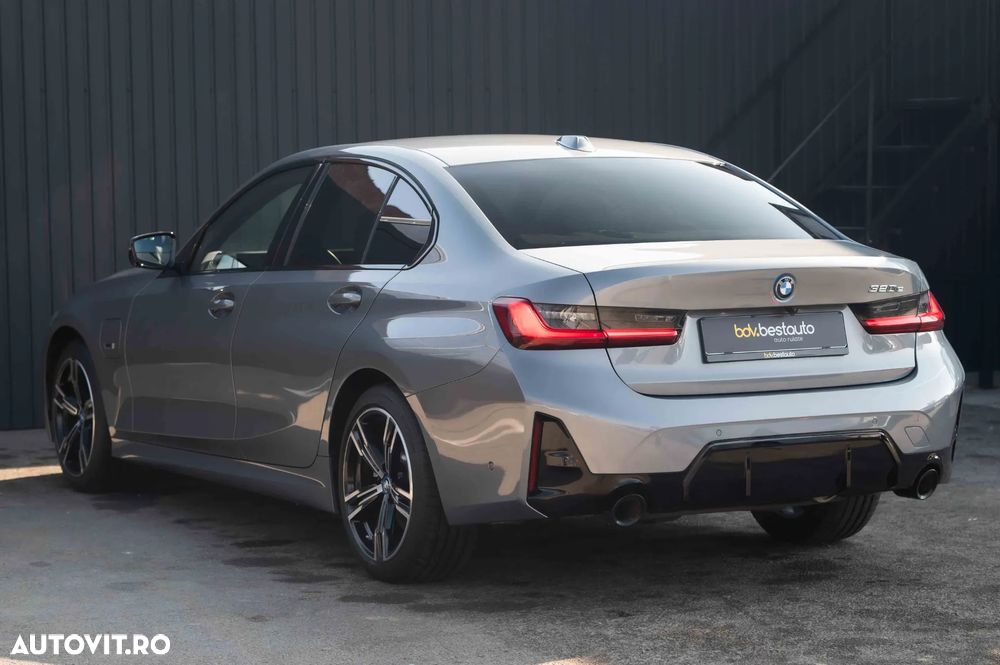 BMW Seria 3 320e Aut. M Sport - 25