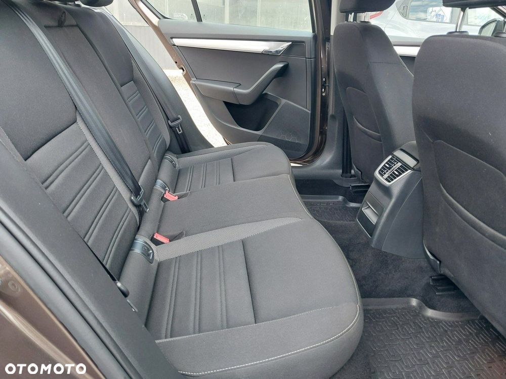 Skoda Octavia - 16