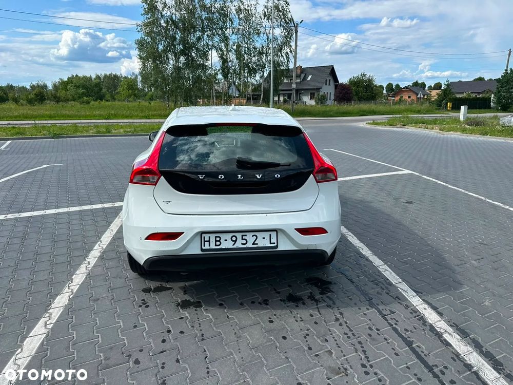 Volvo V40 D2 Momentum - 5