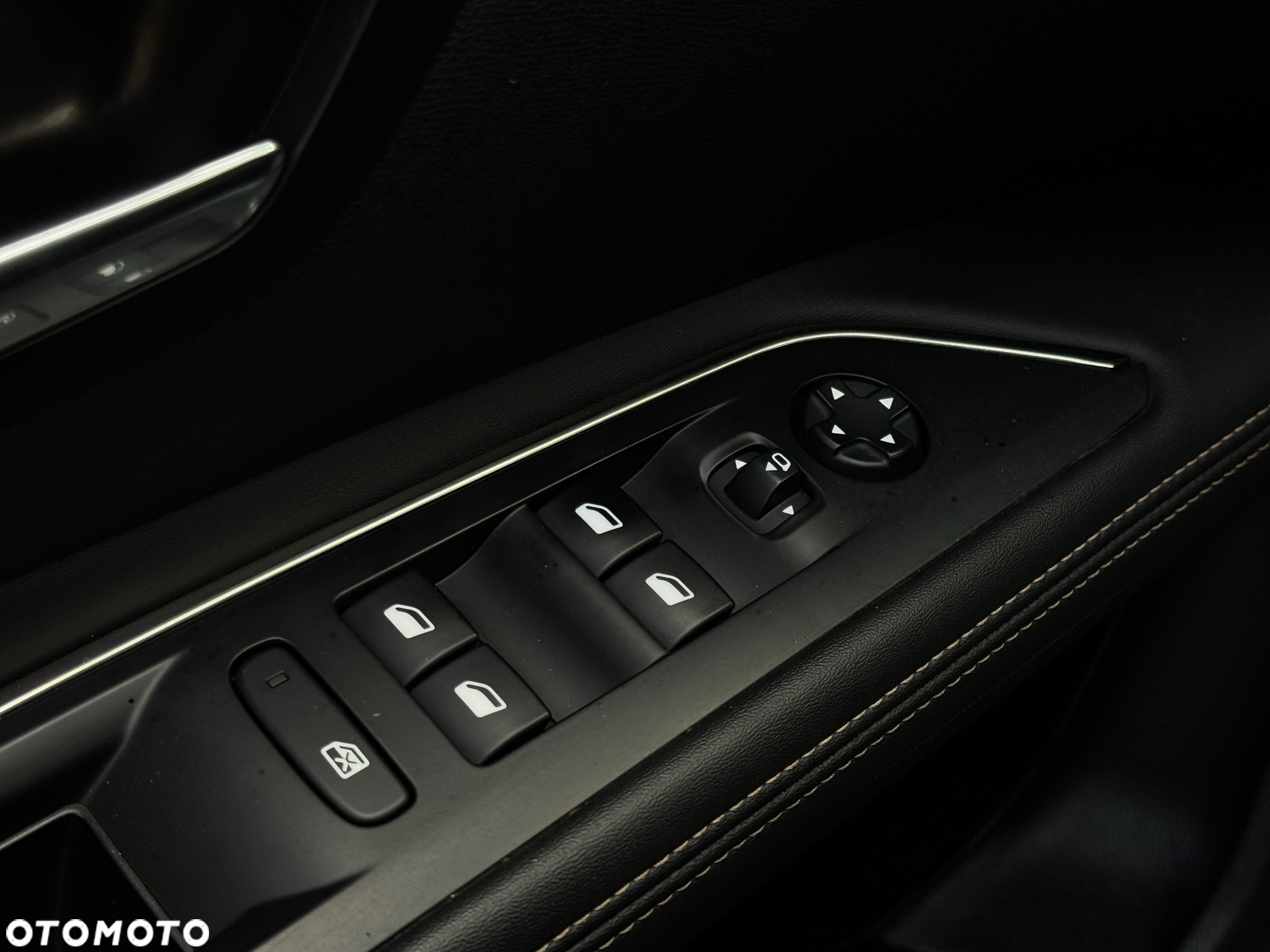 Peugeot 5008 BlueHDI 180 EAT8 GT - 25