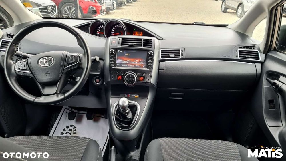 Toyota Verso - 35