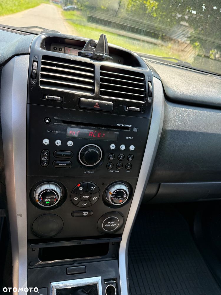 Suzuki Vitara ver-1-6 - 8