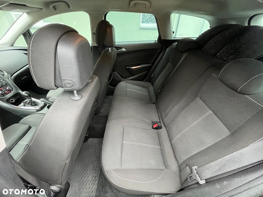 Opel Astra 1.6 Turbo Innovation - 20