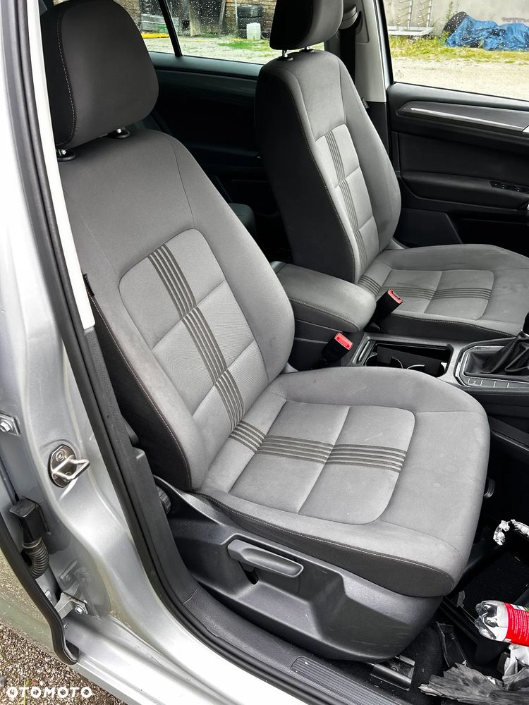 VW Golf Sportsvan 2016 Fotele Kanapa Boczki Podgrzewane - 10
