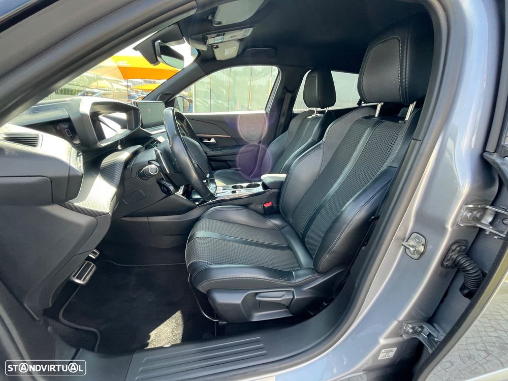 Peugeot 2008 1.5 BlueHDi GT Pack EAT8 - 28