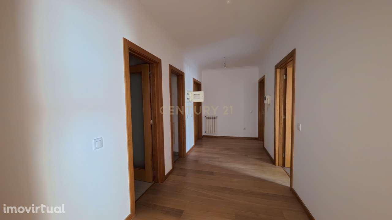Apartamento T3 na Quinta do Bosque, Viseu - Grande imagem: 2/10