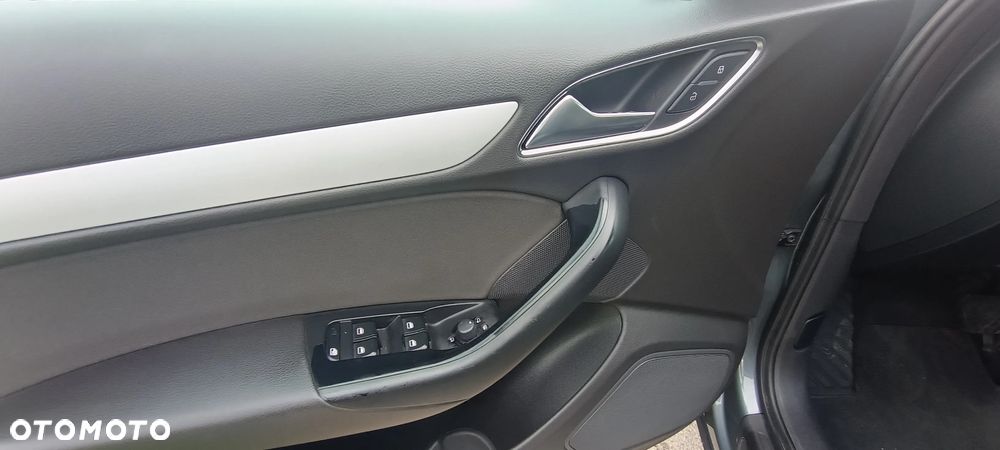 Audi Q3 2.0 TDI Quattro Design S tronic - 27