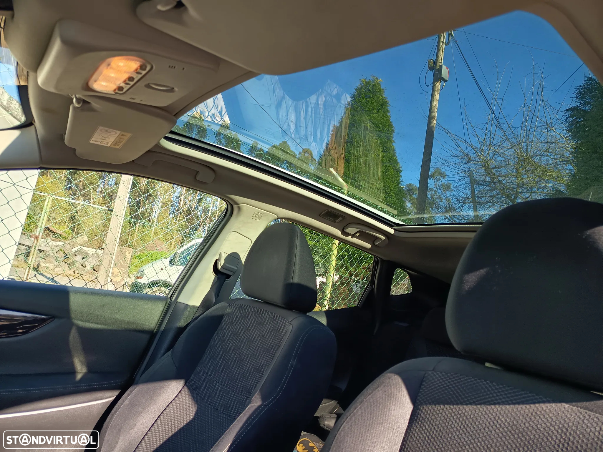 Nissan Qashqai 1.5 dCi N-Connecta 18 - 8