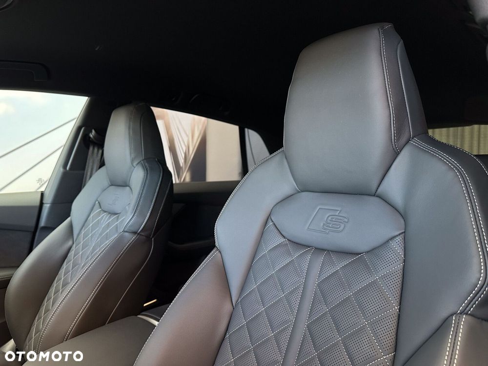Audi SQ8 - 23