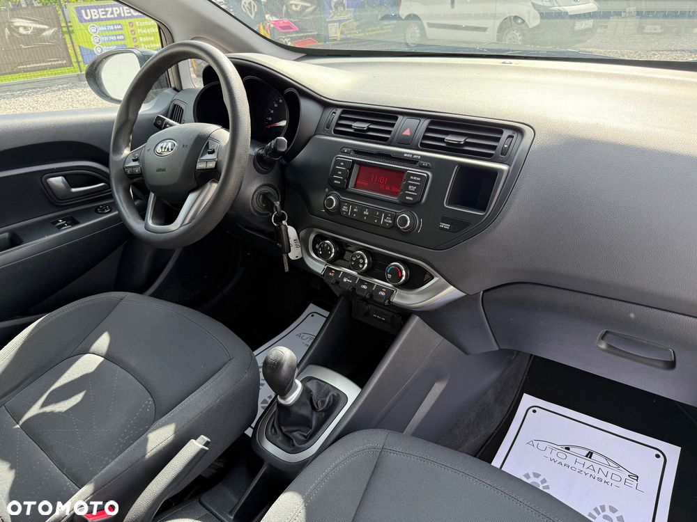 Kia Rio 1.4 Business Line - 13