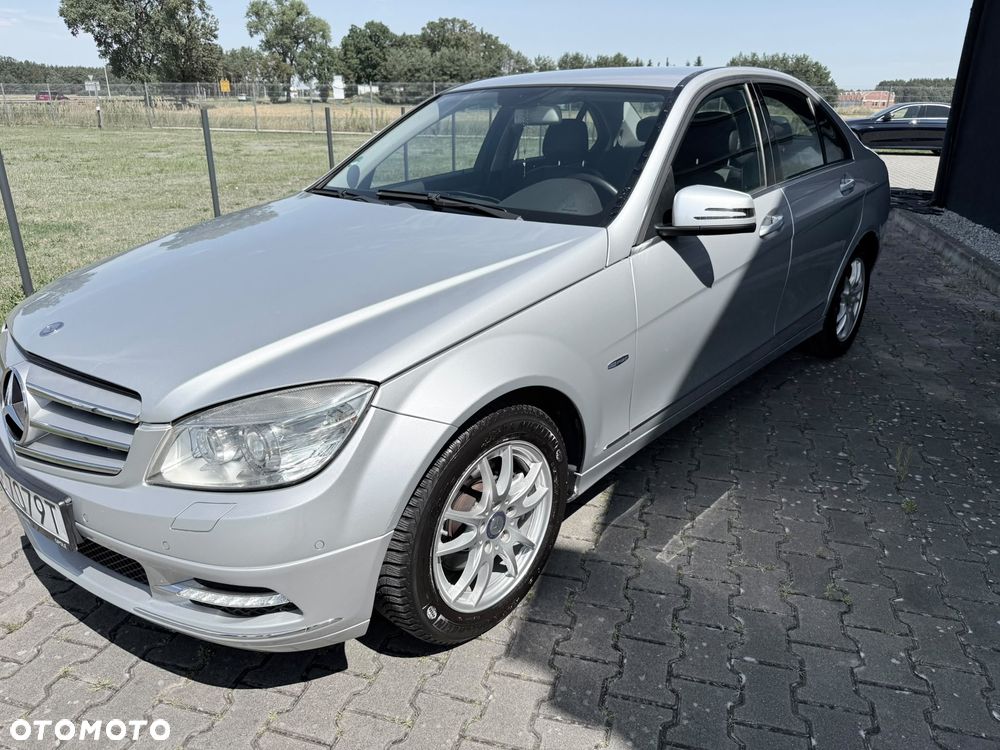 Mercedes-Benz Klasa C 250 CDI DPF Automatik BlueEFFICIENCY Avantgarde - 8