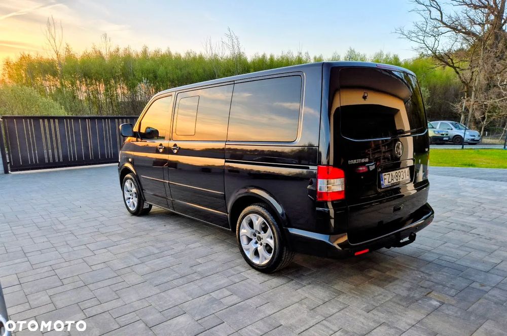 Volkswagen Multivan - 4