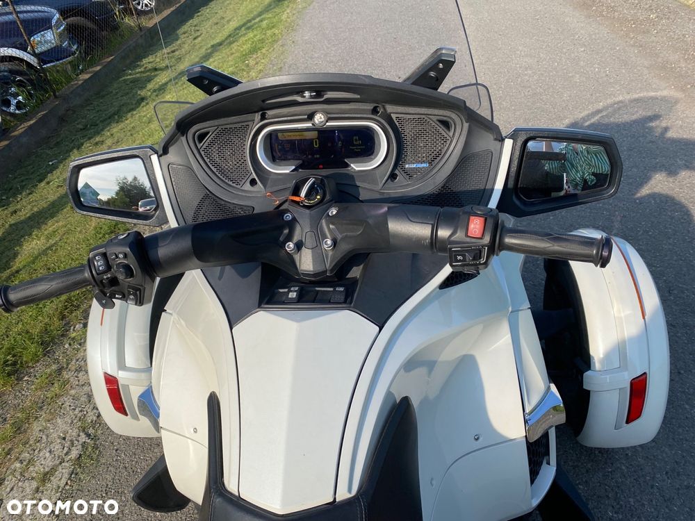 Can-Am Spyder - 7