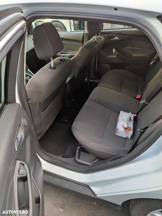Ford Focus - 6
