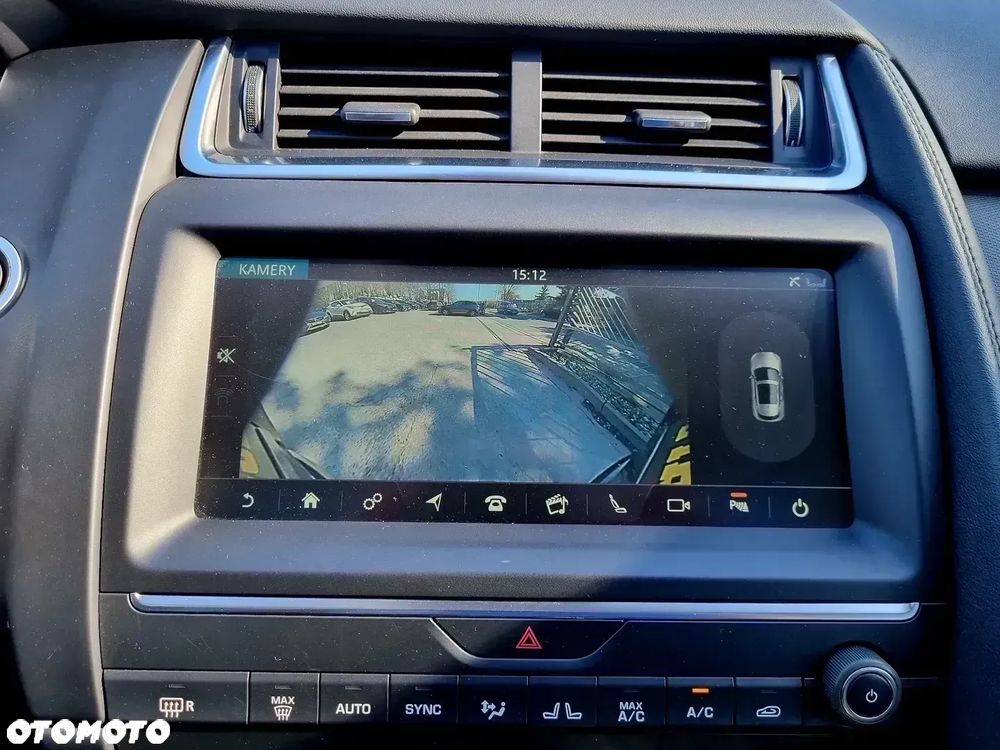Jaguar E-Pace - 23