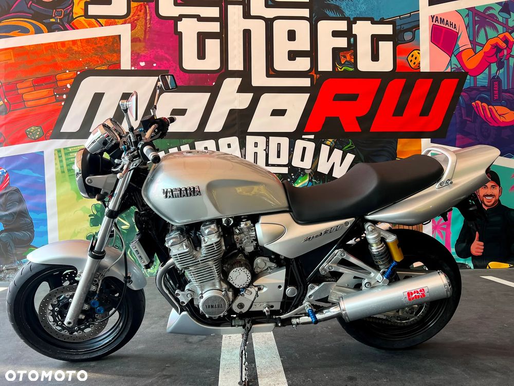 Yamaha XJR - 15