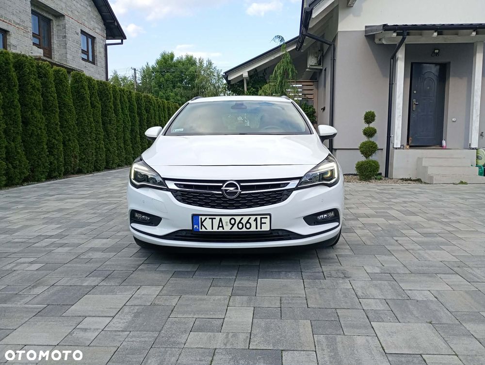 Opel Astra 1.6 CDTI Sport - 2