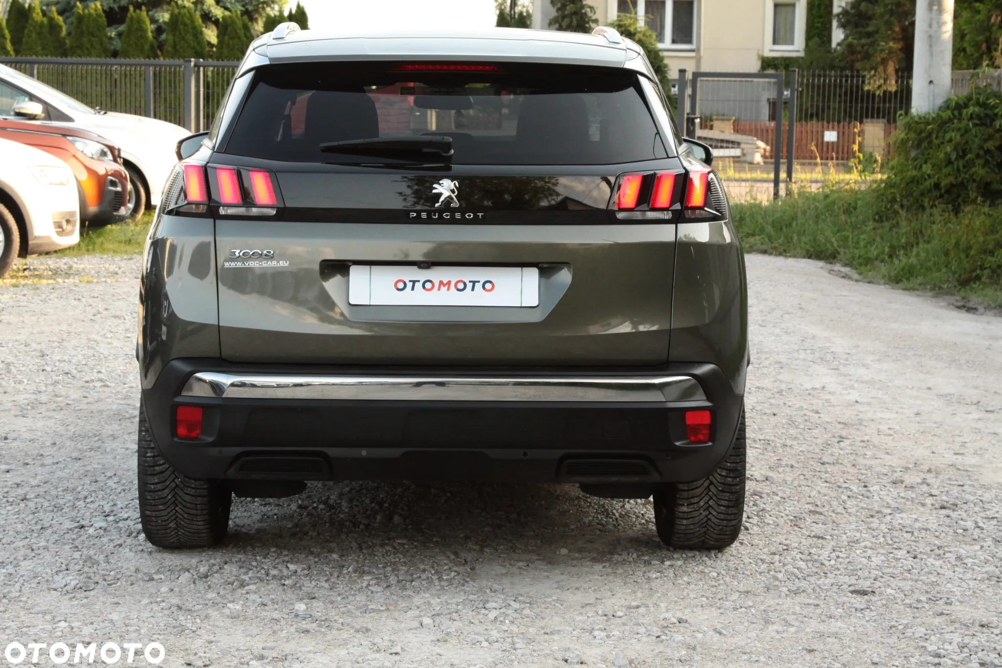 Peugeot 3008 1.6 BlueHDi Allure S&S - 14
