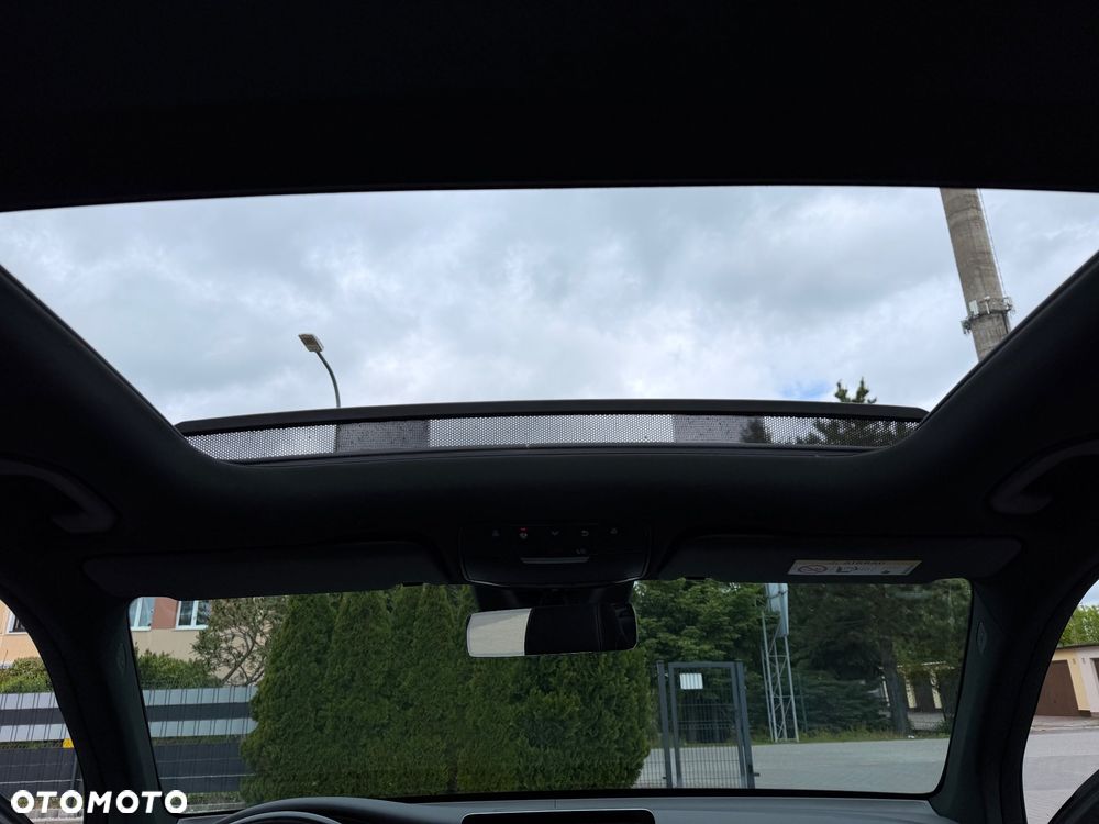 Mercedes-Benz GLC 300 de 4Matic 9G-TRONIC AMG Line - 27