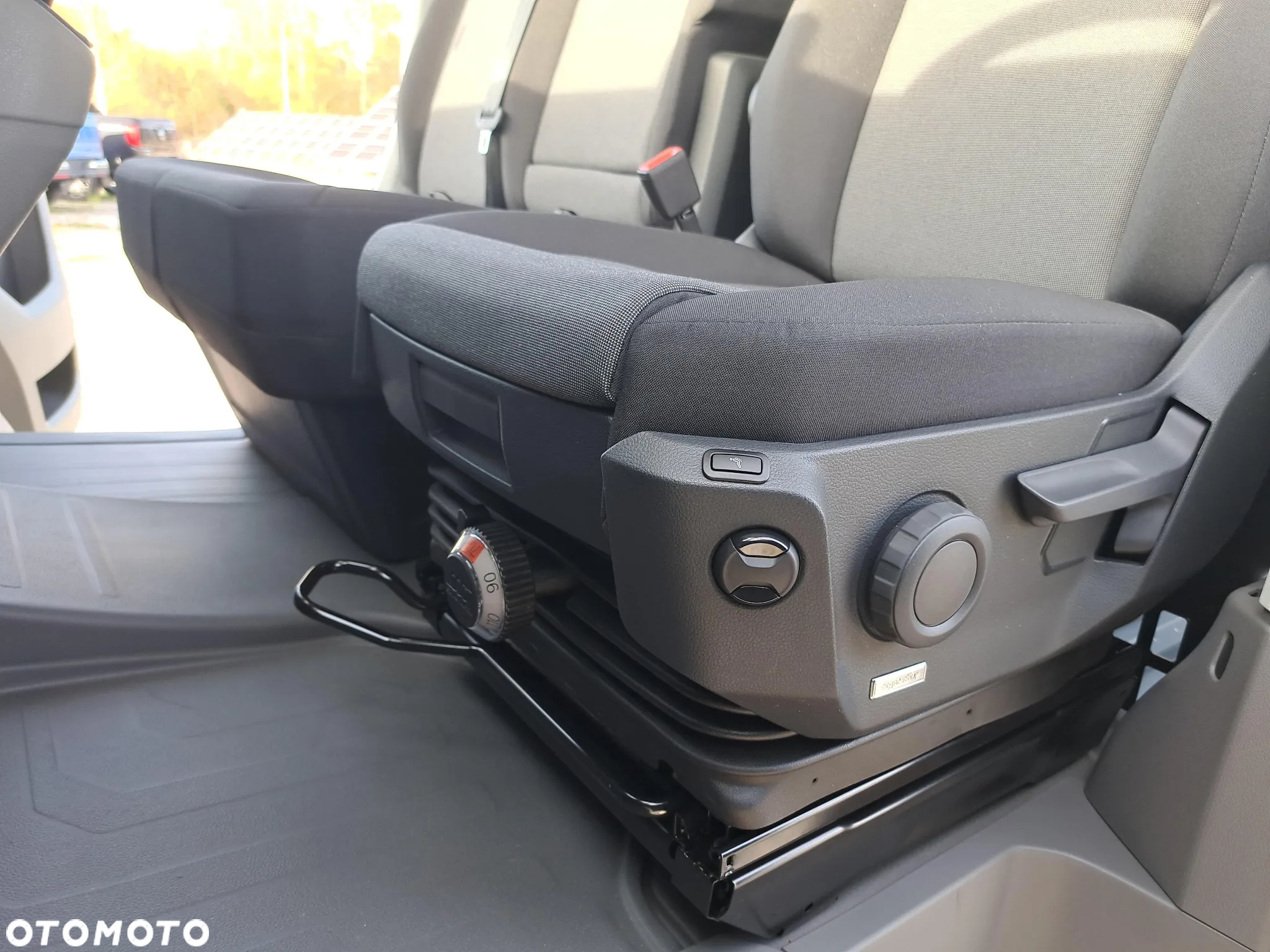 Volkswagen Crafter - 13
